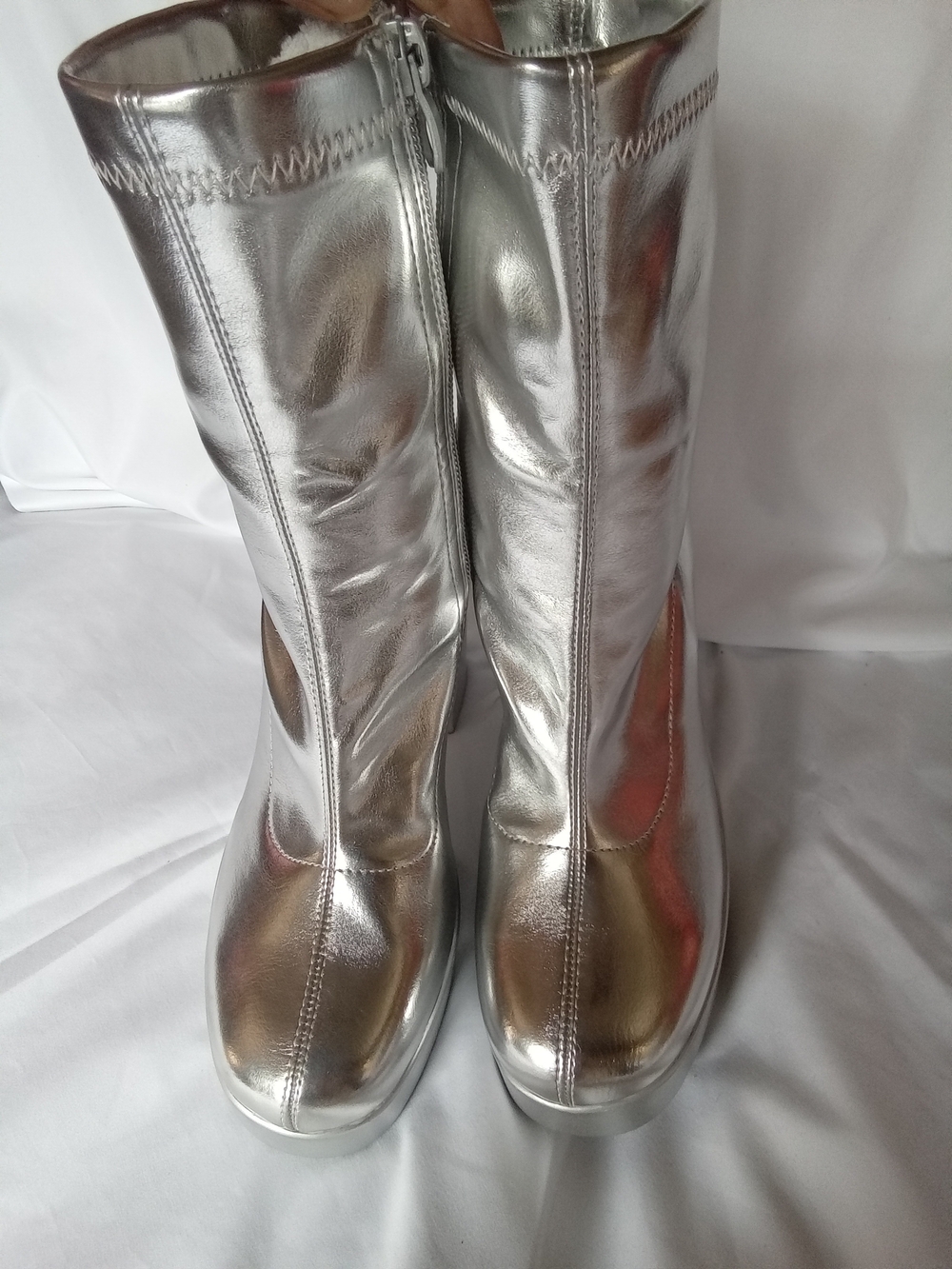 Dream Pairs Silver Metallic Mid-Calf Heeled Boots 6.5